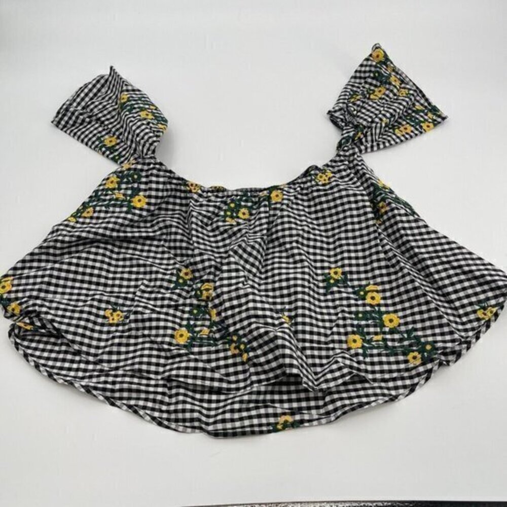 Romeo and Juliet Couture Top Small Womens Black White Sunflowers Embroidered New